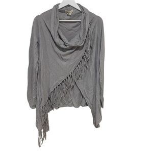 Love Stitch gray small long sleeve wrap fringe sweater